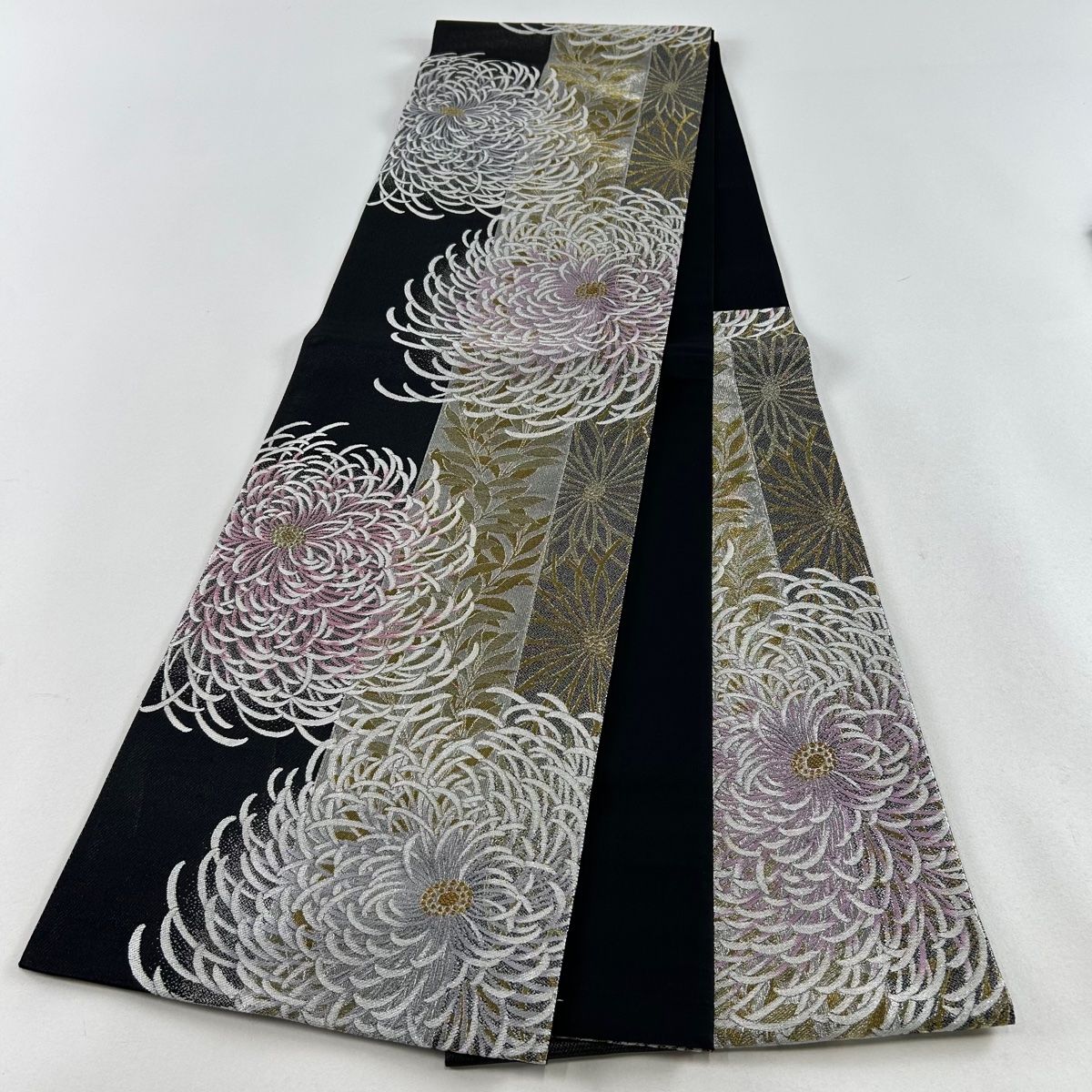 袋帯 美品 秀品 菊 金銀糸 箔 黒 六通 正絹 【中古】 - メルカリ