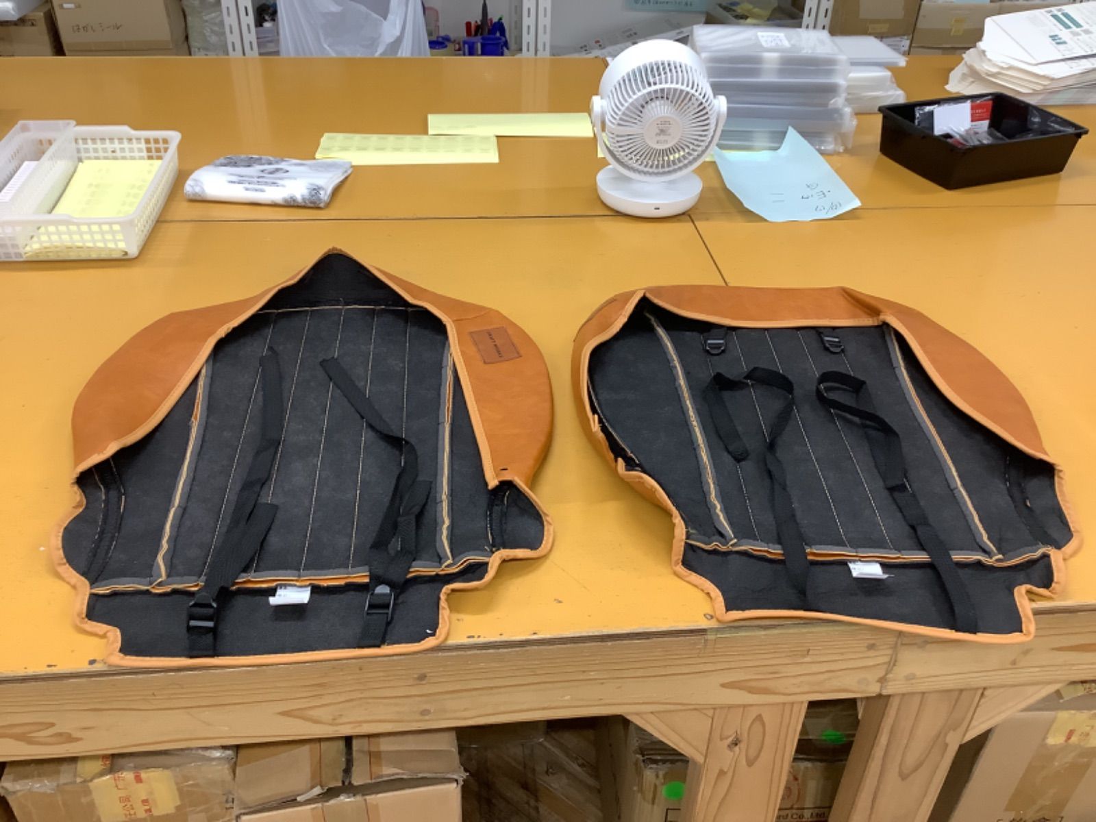 2列目シートベルト キャメル