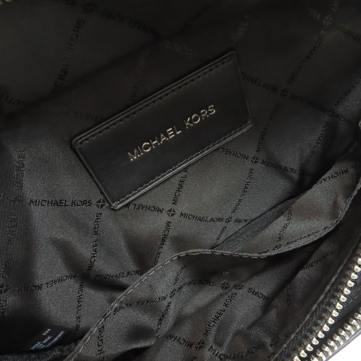 ボディバッグ PVC