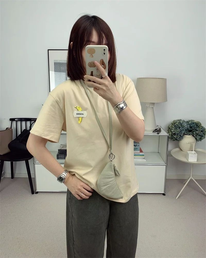ゆったりカジュアルなデイリースタイル Jacquemus