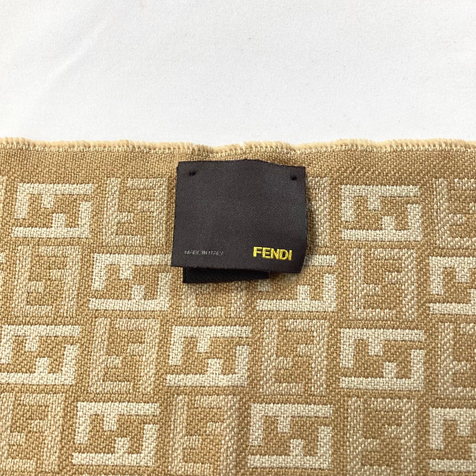【FENDI】フェンディ マフラー ズッカ柄 ウール100% FENDI フェンディ マフラー ズッカ柄 総柄 ウール ホログラム