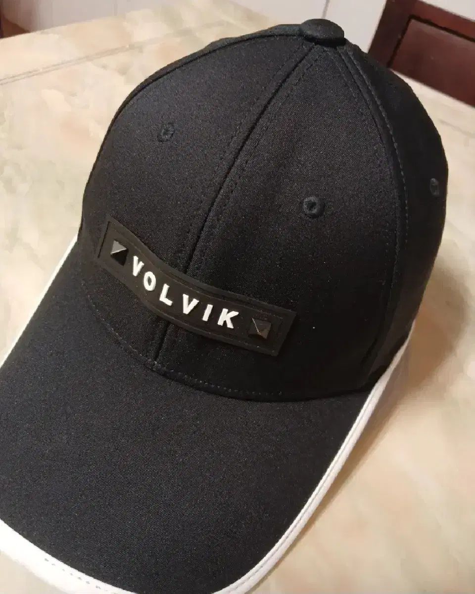 ほぼ新品) M398 未使用 ボルビック Volvik キャップ 帽子 ゴルフ ゴルフウェア フリーサイズ ホワイト メンズ レディース Volvik ボルビック ブルー サンキャップ ゴルフ 帽子 free