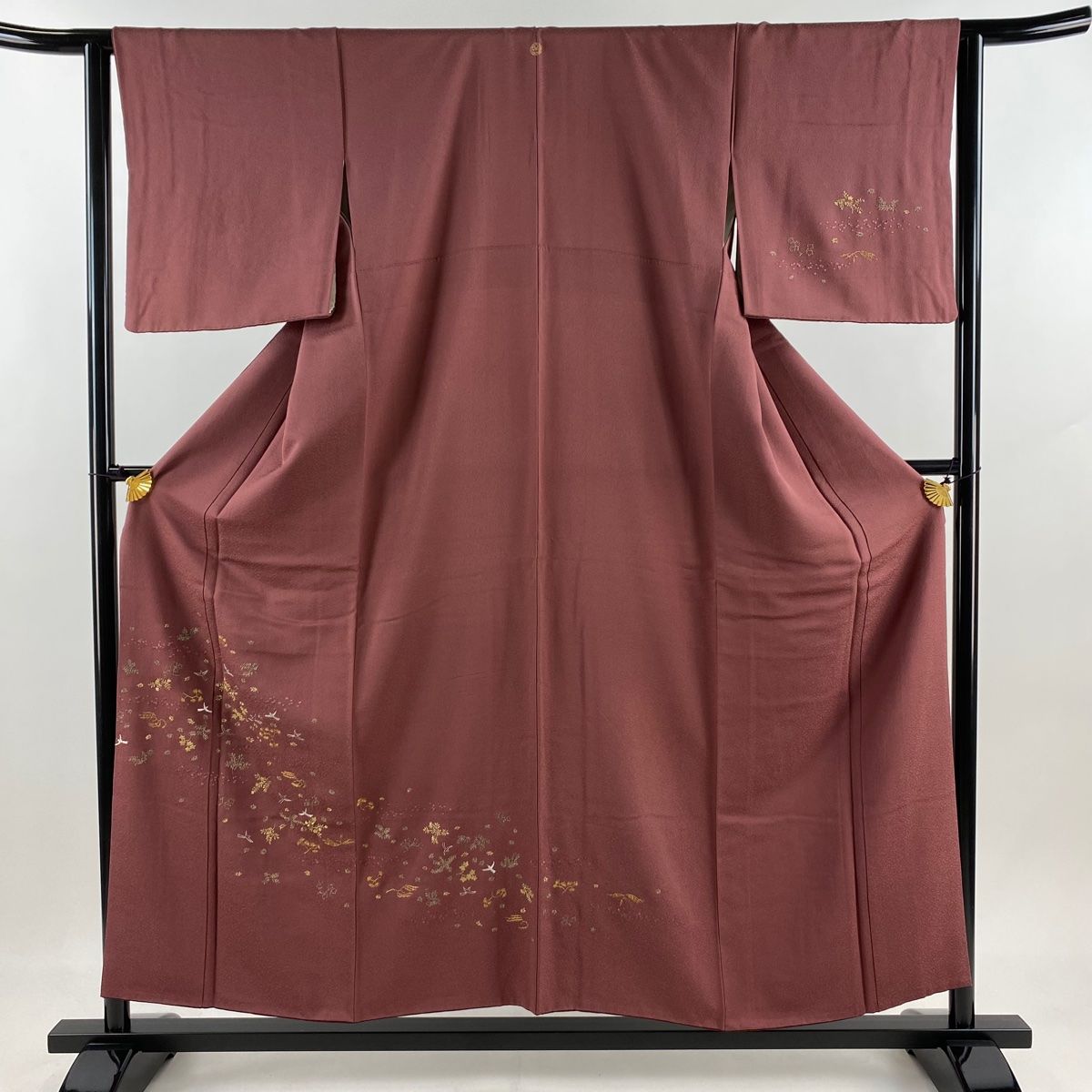 付下げ 身丈154.5cm 裄丈62.5cm S 袷 ますいわ屋 草花 鳥 金銀糸 刺繍 赤紫 正絹 秀品 一つ紋 【中古】
