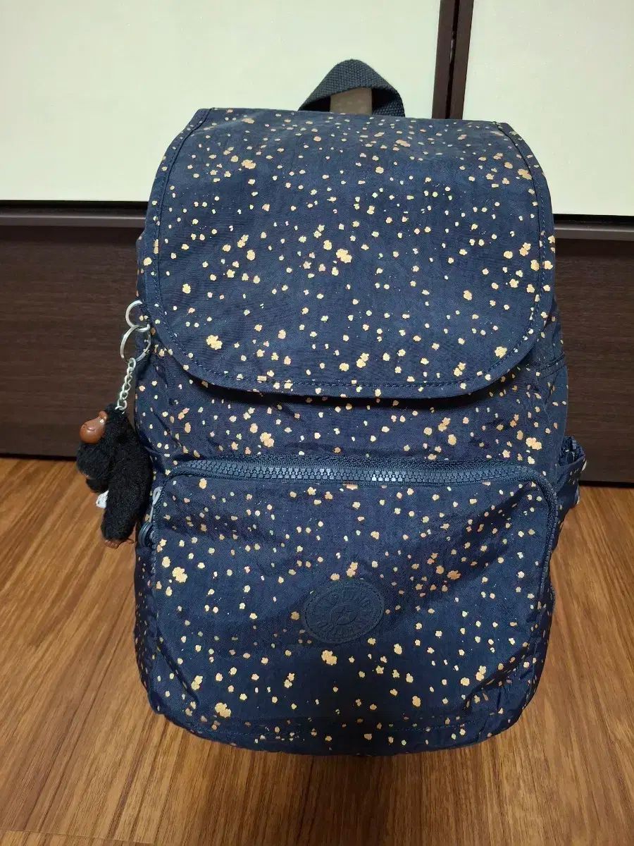 キプリング live light バックパック