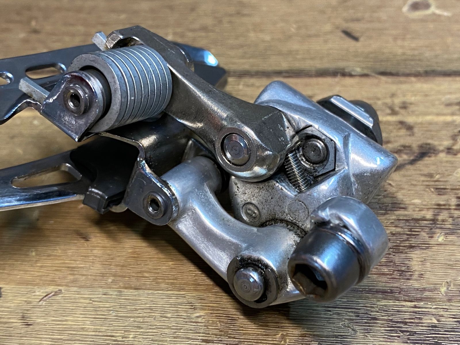 カンパニョーロ CAMPAGNOLO