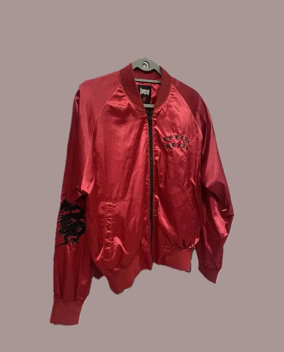 新作入荷，限定SALE 8seconds(エイトセカンズ) X GD G-ドラゴン 刺繡