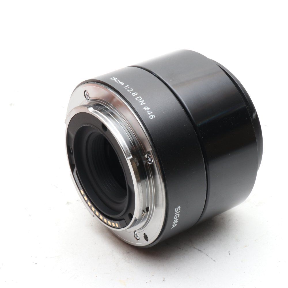 SIGMA 単焦点広角レンズ Art 19mm F2.8 DN ブラック マイクロフォーサーズ用 ミラーレスカメラ専用 929732 SIGMA 19mm2.8単焦点レンズ(マイクロフォーサーズ用)