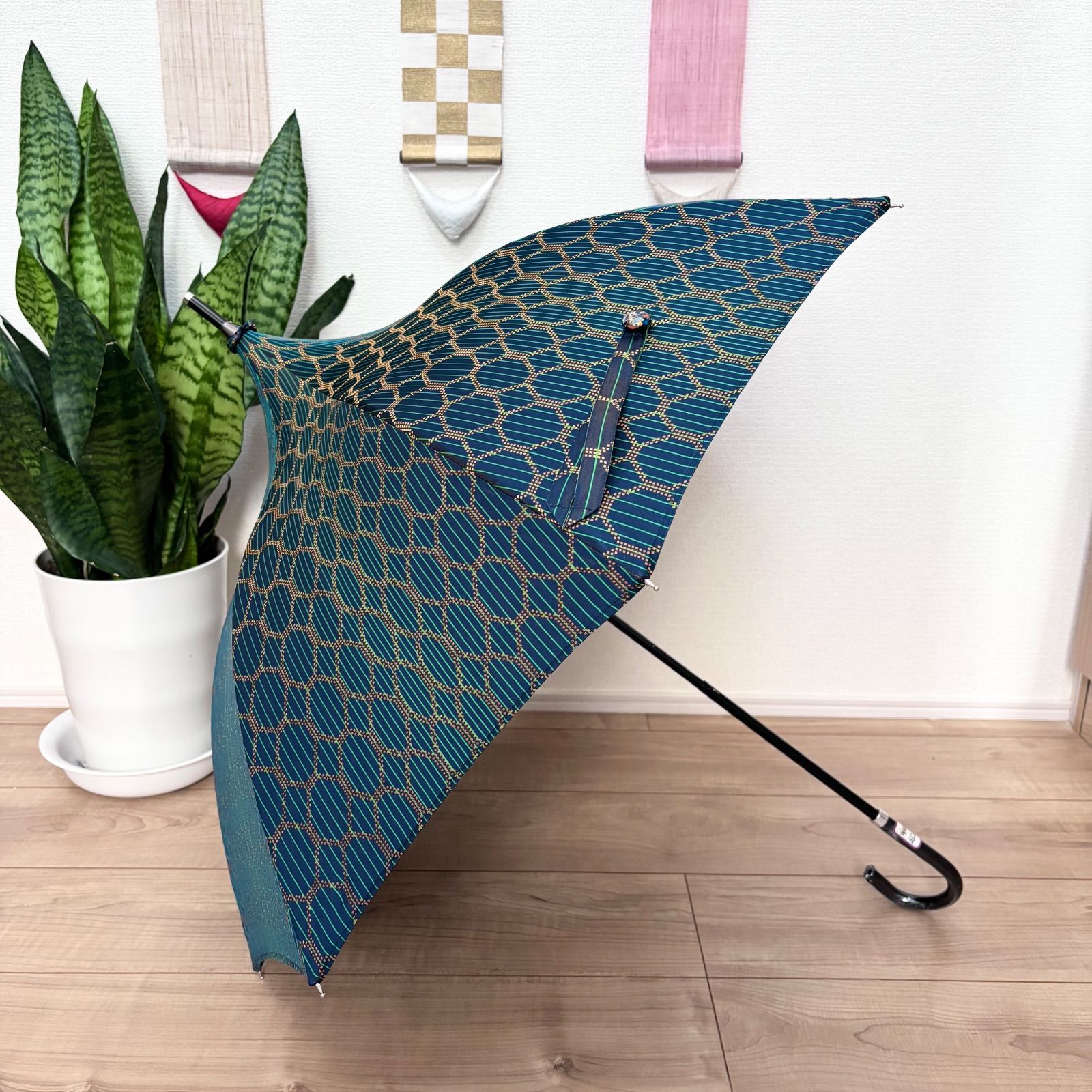 ハンドメイド 雨ゴートから作った晴雨兼用パゴダ日傘 春隣 全て作が