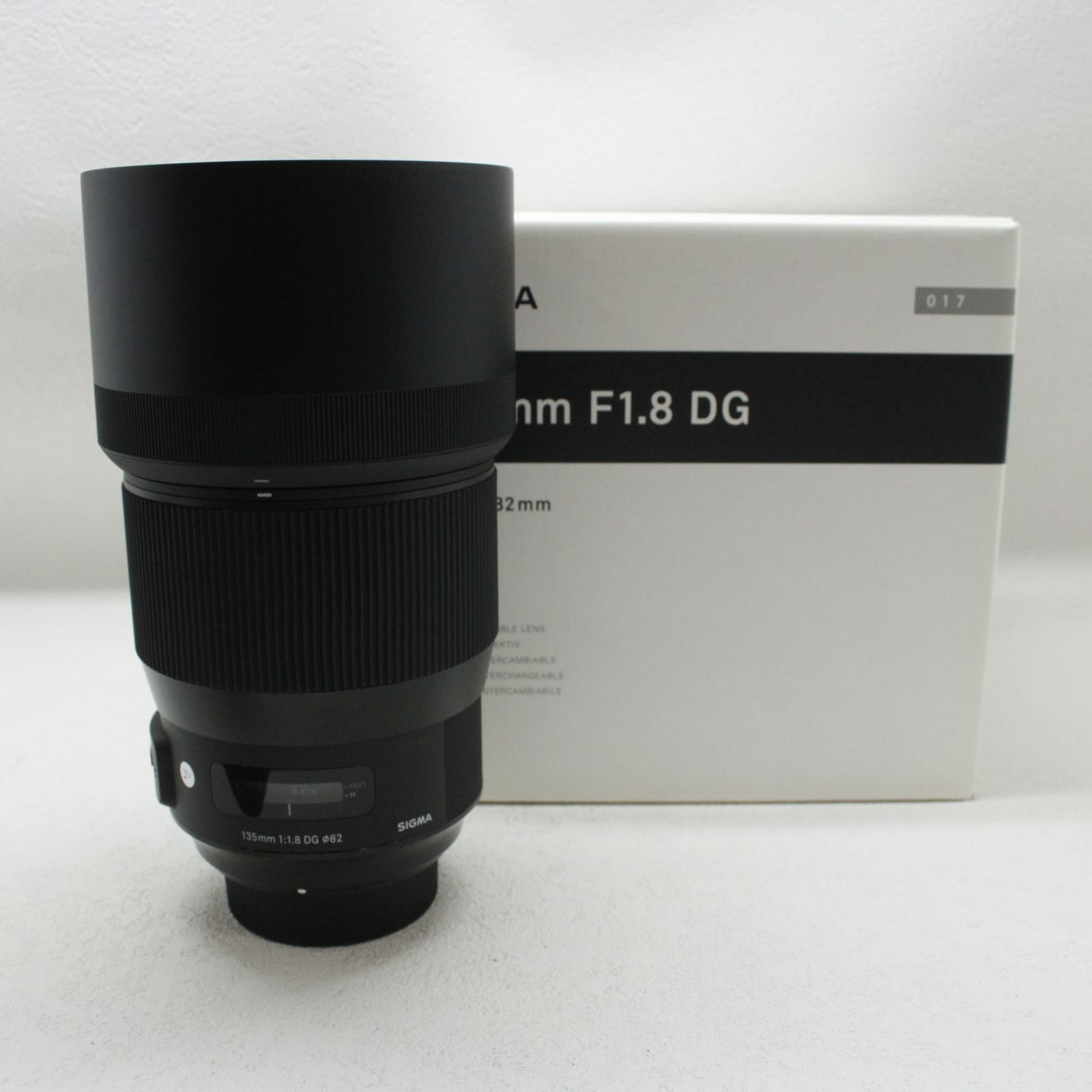 【アウトレット品】SIGMA 135mm F1.8 DG HSMキャノン用レンズ アウトレット品】SIGMA 135mm F1.8 DG HSMキャノン用レンズ
