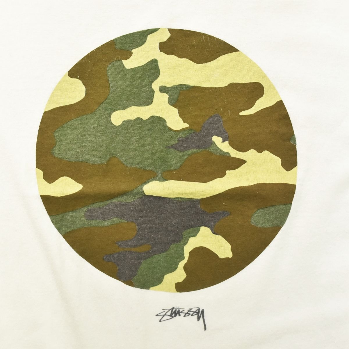 ストリートの定番！】 ステューシー STUSSY Tシャツ 迷彩 ロゴ 