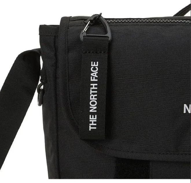 新品未使用 ノースフェイス ショルダーバッグ バッグ THE NORTH FACE ホワイトラベルメッセンジャーバックミジウム NN2PP01 MESSENGER BAG