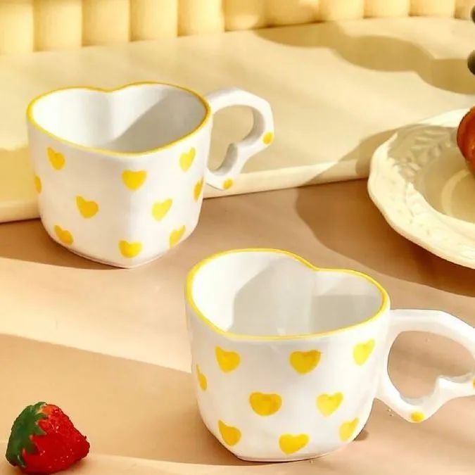 新入荷！ハートデザイン マグカップ 陶器 茶カップ コーヒー