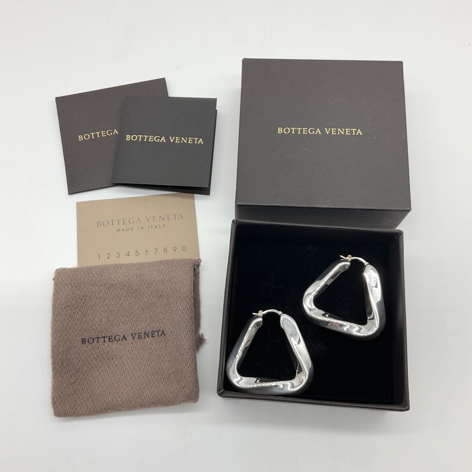 BOTTEGA VENETA ボッテガヴェネタ ESSENTIALS エッセンシャル