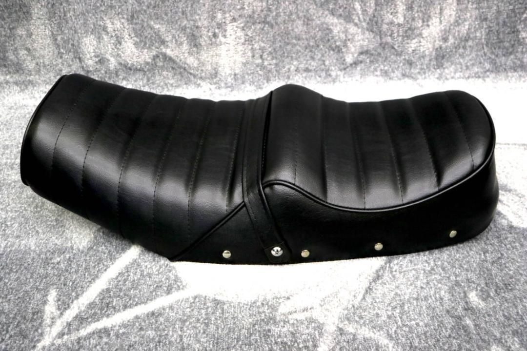 ホークⅡ 黒 皮 鋲打ち タックロールシート/ CB250T CB400T角タンク