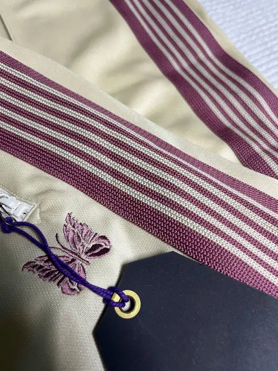 NEEDLES ニードルズ ストレート トラックパンツ アイボリー L HAPPYPLANETSERVICEAPARTMENTS_COM