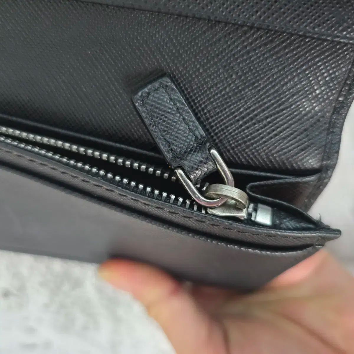 PRADA(プラダ) サフィアーノ メタルロゴ 長財布 プラダ 長財布