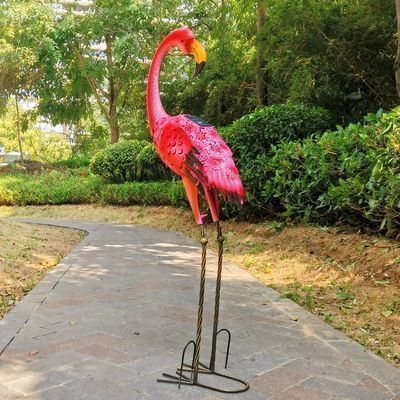 ガーデンライト LED ソーラー フラミンゴ B 屋外 オブジェ 太陽光 充電 コードレス ランプ 灯り 庭 ベランダ 置物 彫像 動物 鳥 飾り イルミネーション 電飾 電球色 昼 夜 おしゃれ ガーデニン 置物