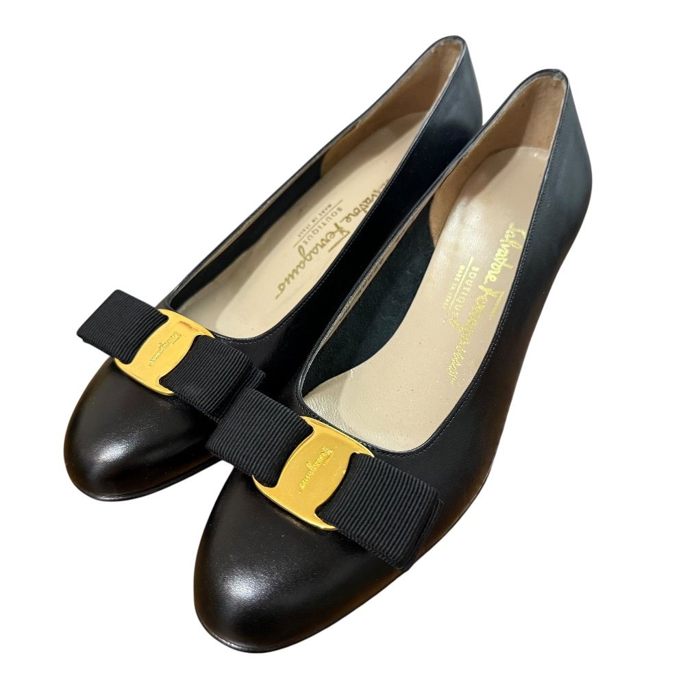 Salvatore Ferragamo サルヴァトーレフェラガモ カーフレザー ヴァラリボン ローヒール パンプス サイズ6 1|2 約23.5cm ブラック レディース 古着