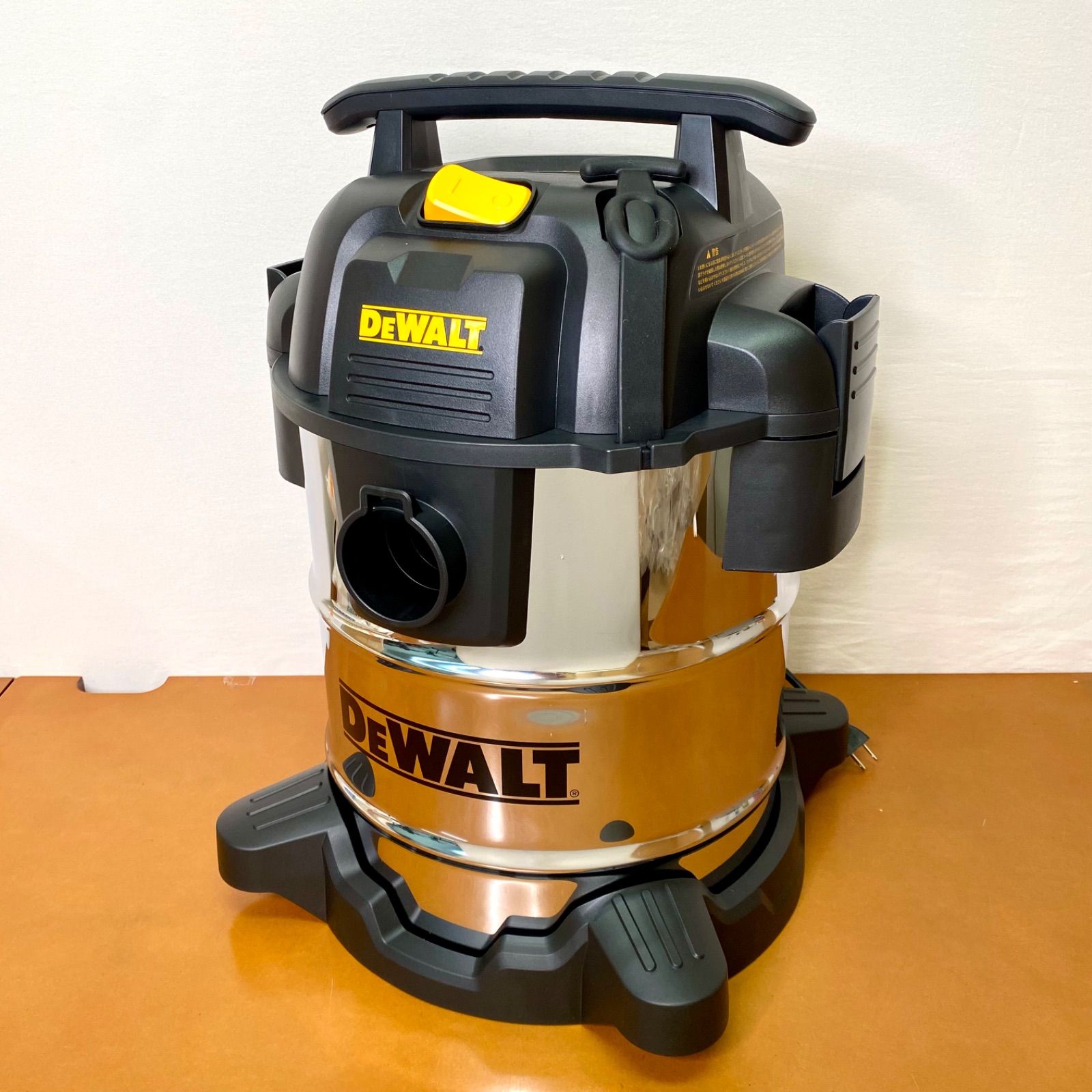 DEWALT デウォルト 乾湿両用掃除機 DXV25SJ バキューム クリーナー ブロワー ウェット ドライ 床清掃 業務用 強力吸引 工具掃除 ガレージに最適 DIY