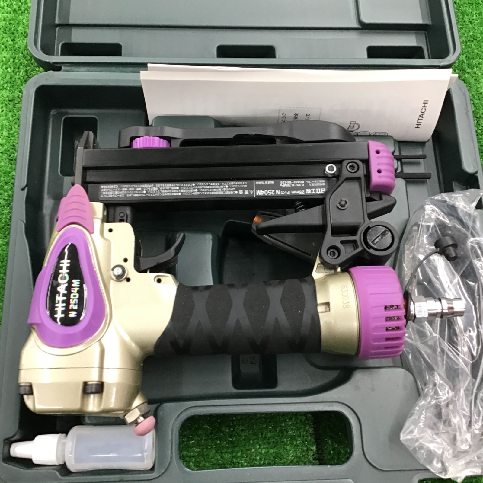 美品！☆ハイコーキ(HIKOKI ※旧:日立工機) 常圧エアタッカ N2504M 