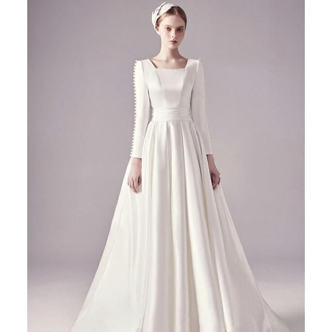 ウェディングドレス Aライン 結婚式 海外挙式 ウエディングドレス 二次会 花嫁 披露宴 ブライダル ロングドレス 長袖 サテン バックレース