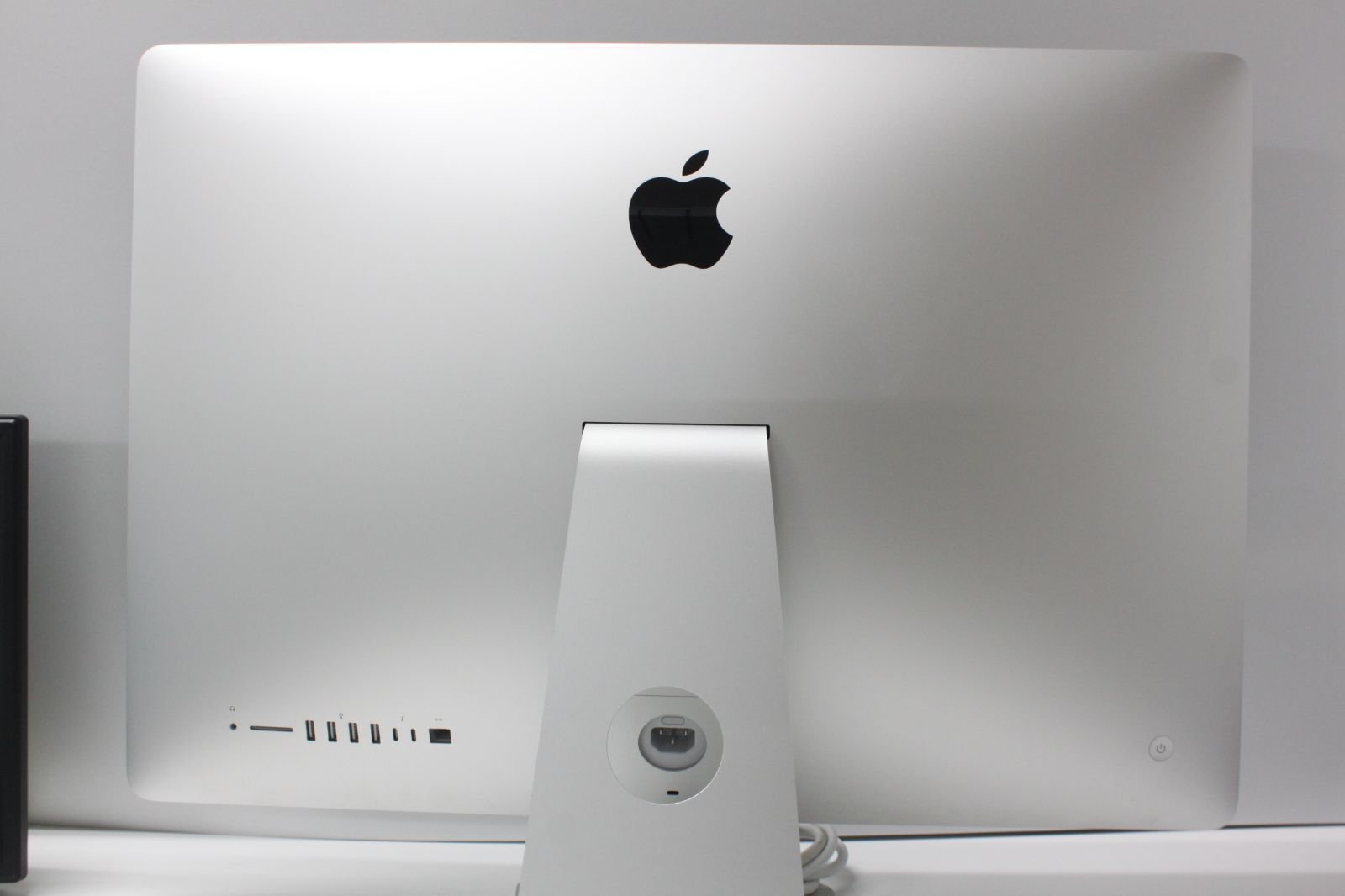 希少CTOモデルiMac（ 5K,27inch,2019）〈MRQY2J/A〉 Apple 27