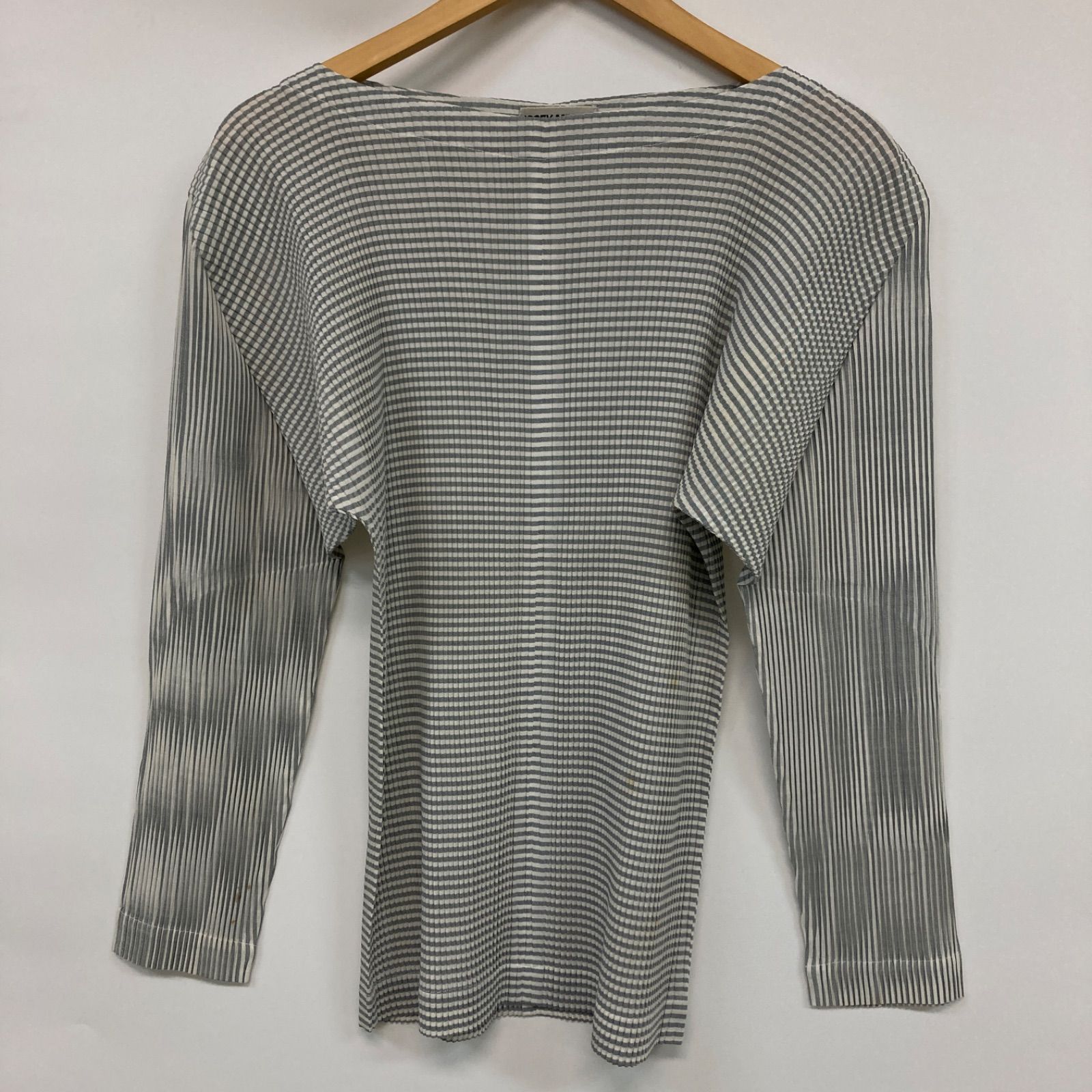 ISSEY MIYAKE イッセイミヤケ トップス ブラウス 長袖 ホワイト