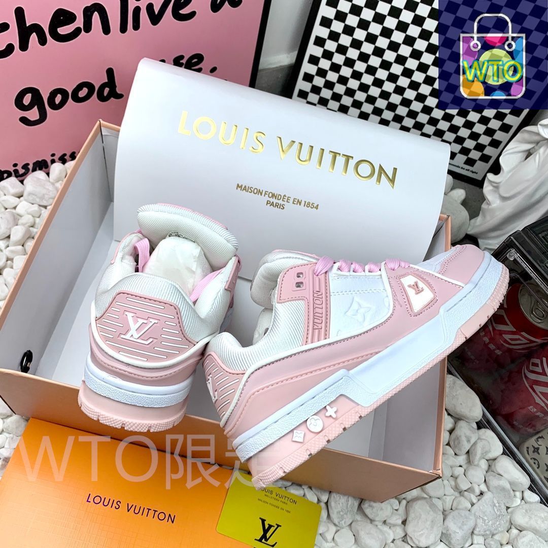 【ピンクコーデに可愛い】★LOUISVUITTON★Trainer スニーカー ルイヴィトンのピンクスニーカー人気5選