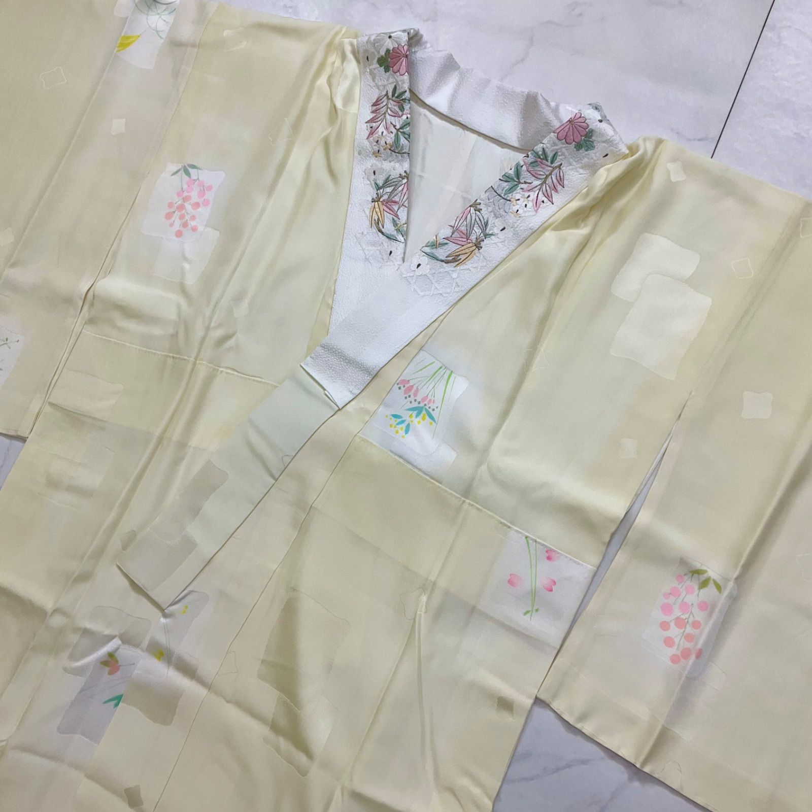 同然◆長襦袢◆仕付け糸付き◆袷◆刺繍半衿付◆裄長◆パステルイエロー◆裄68肩丈128◆小紋紬附下訪問着留袖袷単衣夏着物◆K1177