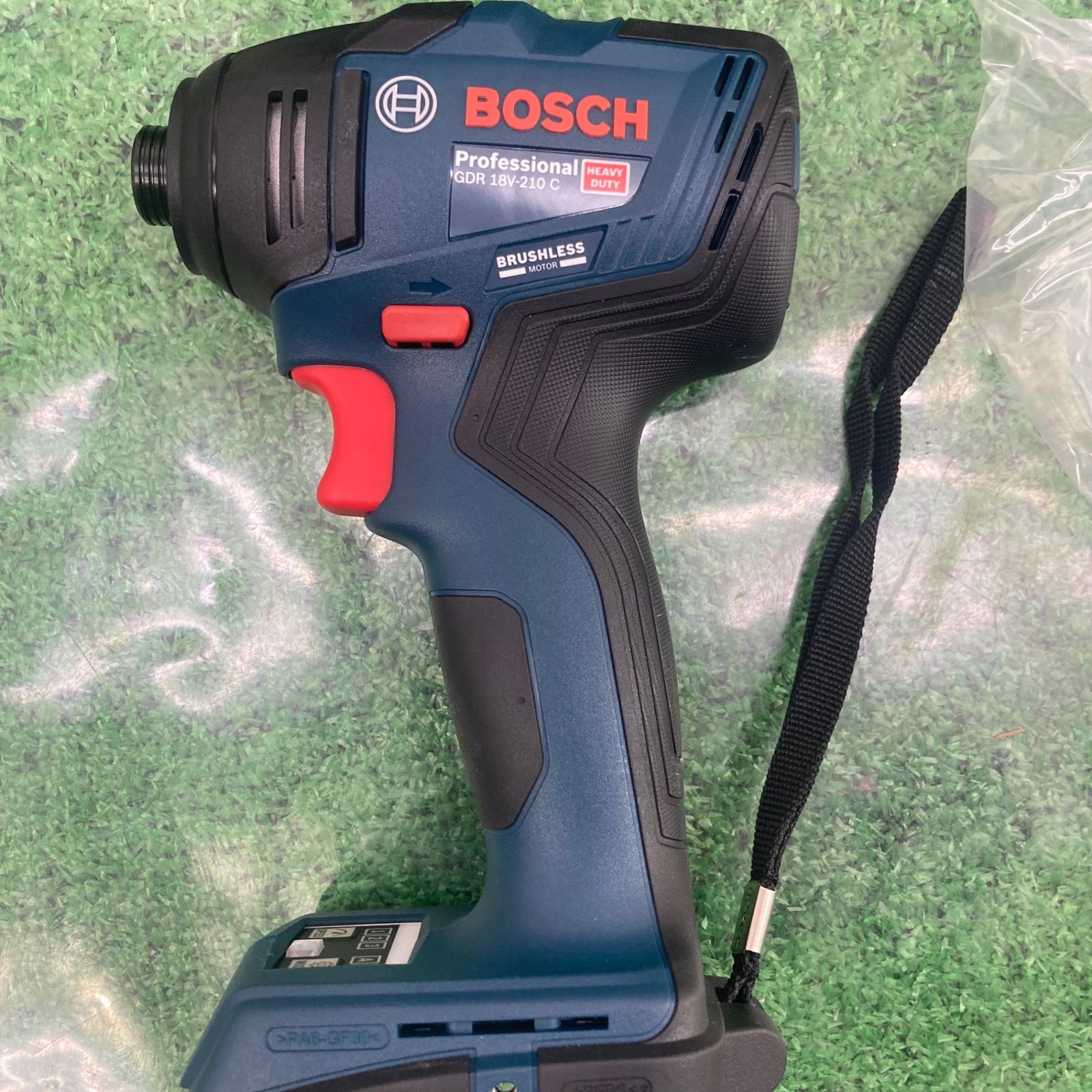 未使用品】〇Bosch Professional(ボッシュ)18V コードレスインパクト  