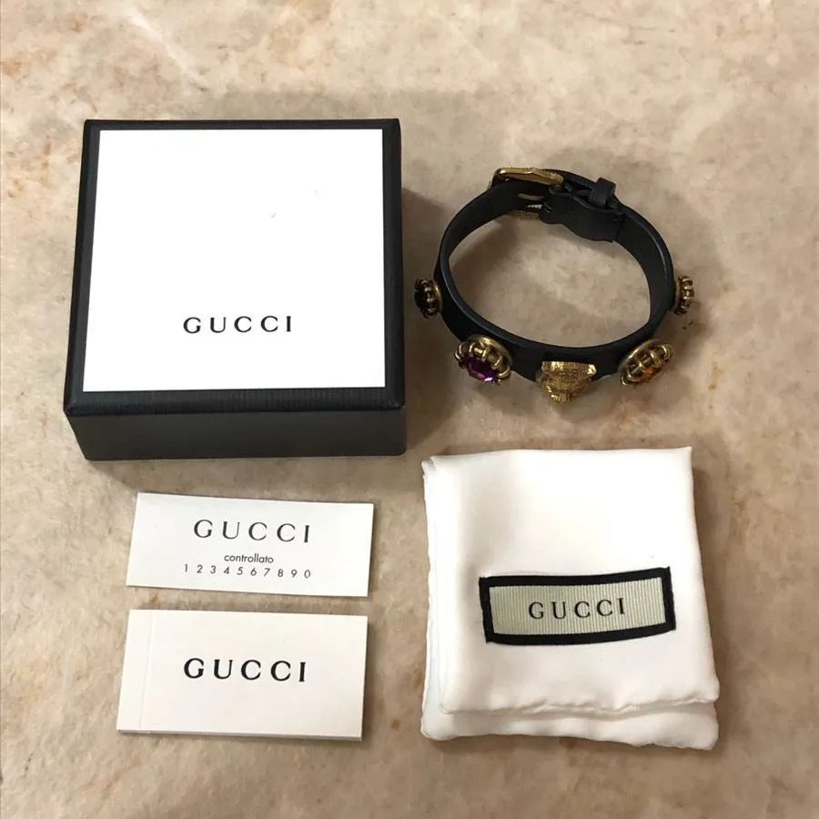 GUCCI グッチ レザー ブレスレット タイガー ヘッド ビジュー ブラック 