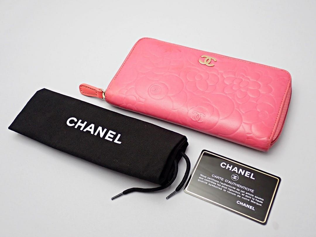 CHANEL シャネル ラウンドファスナー財布 A50085 エンボス カメリア