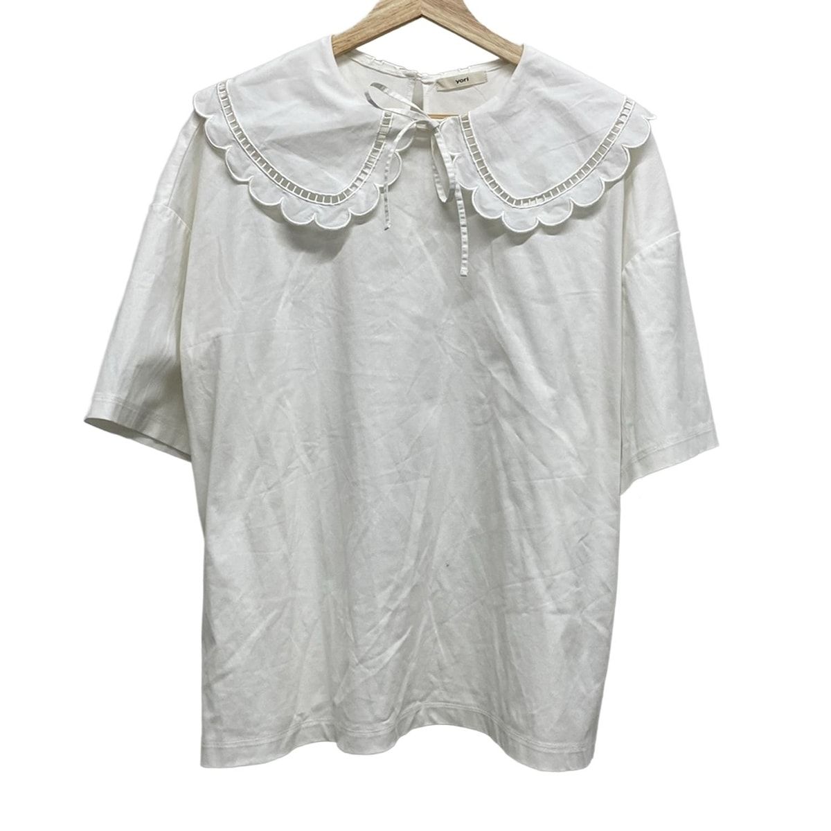 yori フリル付きホワイトシャツ 半袖 yori フリル付きホワイトシャツ 半袖 yori 襟付きフリル