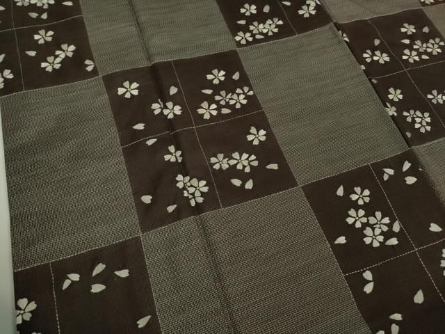 平和屋着物□極上 本場大島紬 刺繍 市松舞桜 逸品 DZAA9624kh5 - メルカリ