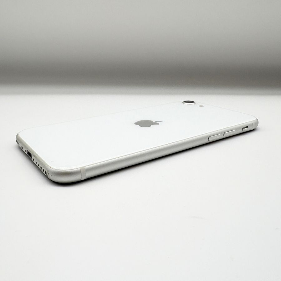 iPhoneSE2 第2世代 64GB SIMフリー Apple ホワイト docomo SIMロック