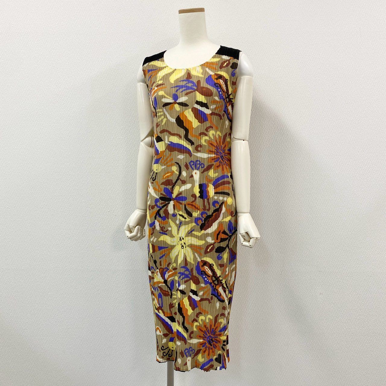 リアリズム　精密油彩画　直筆サインあり　1939 リアリズム 精密油彩画 直筆サインあり 1939 リアリズム 精密