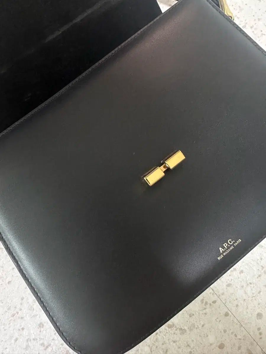 A.P.C アー ペー セー apc グレースバッグ ラージ DECORATOM_COM_BR