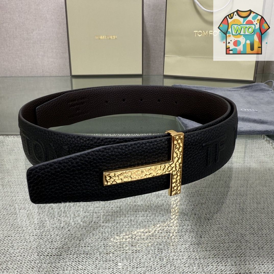 【日曜までお値下げ】TOM FORD クロコダイル風 ブラックベルト サイズ90 日曜までお値下げ】TOM FORD クロコダイル風 ブラックベルト サイズ90