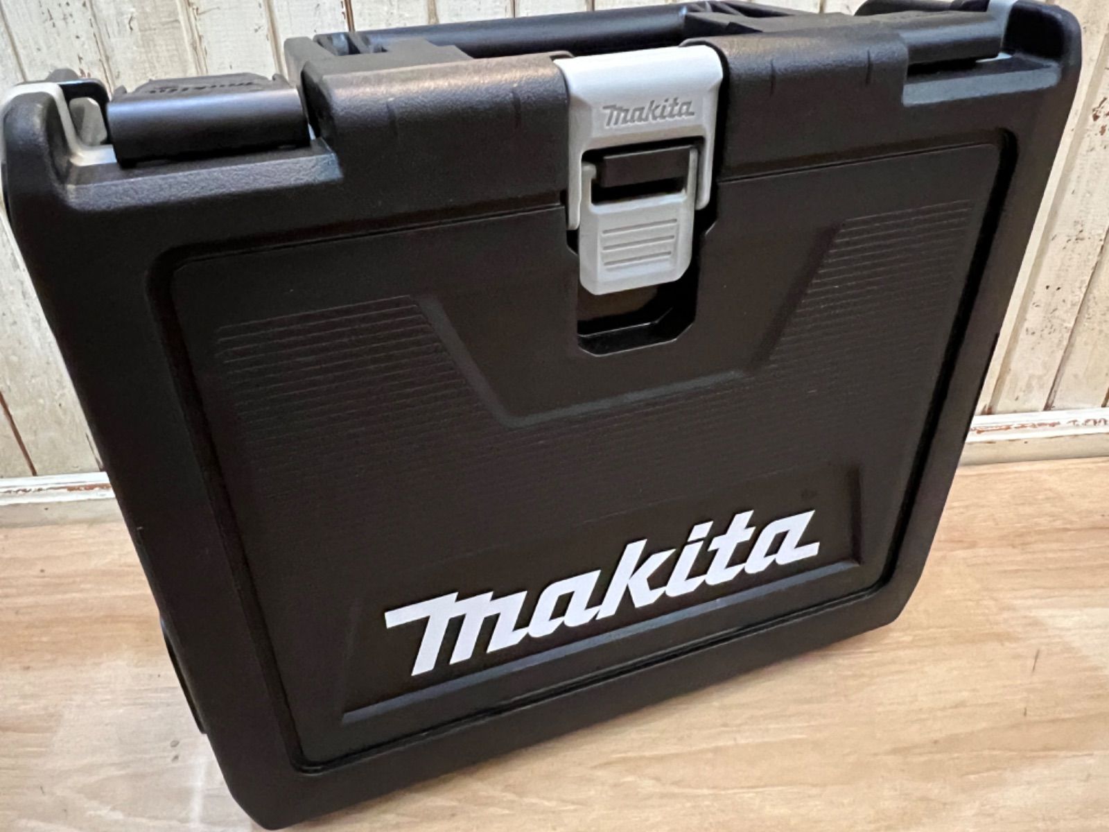 ☆特別価格☆新品☆ マキタTD173DXB 18Vバッテリー×2個【領収書発行