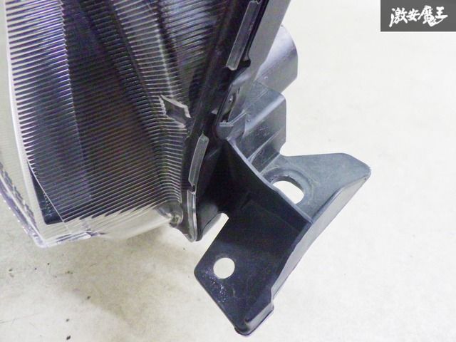 純正トヨタ M900A ルーミー 左右ヘッドライト STANLEY W3919 純正トヨタ M900A ルーミー 左右ヘッドライト STANLEY W3919