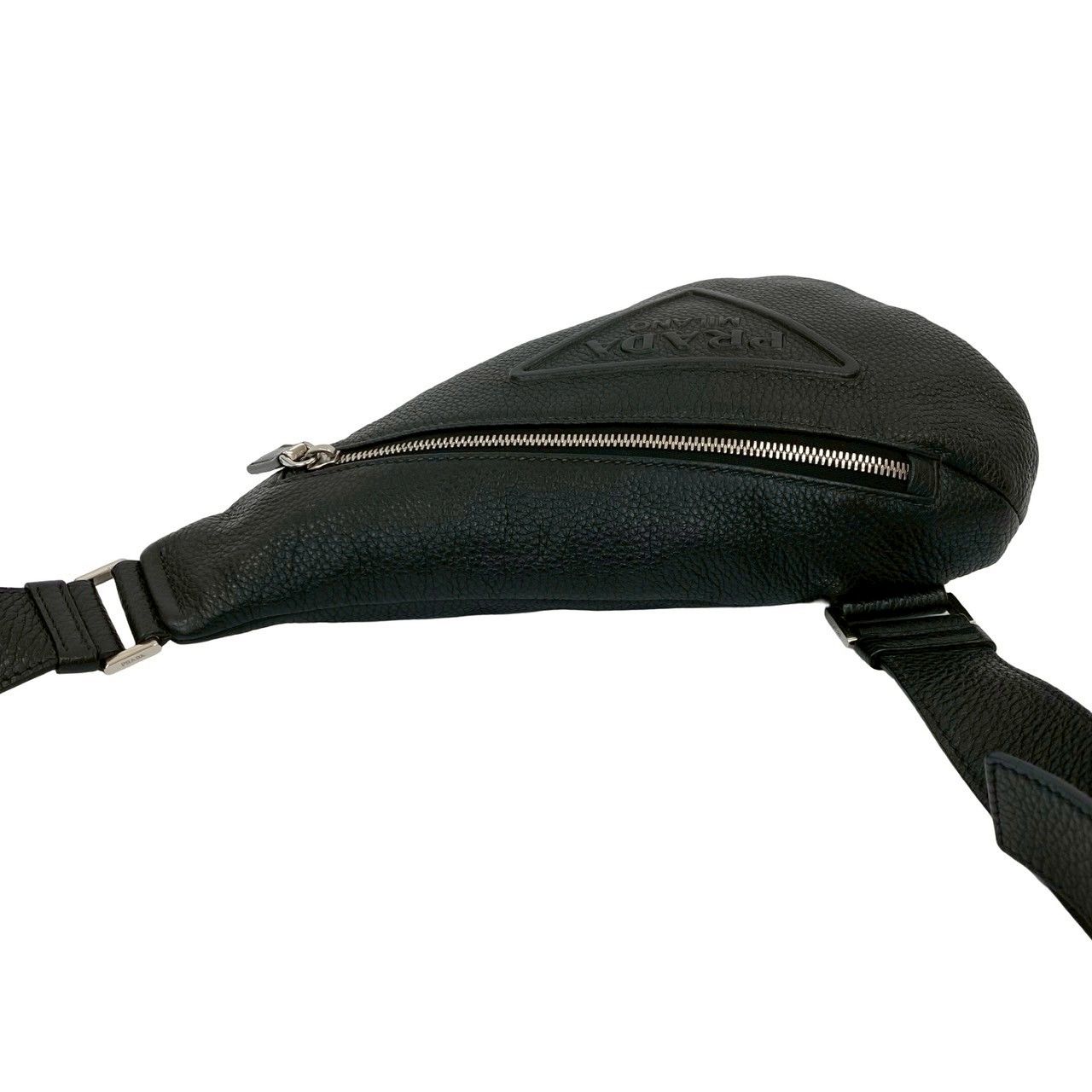 極 美品 PRADA プラダ 三角ロゴ エンボス ヴィッテロダイノ レザー 本