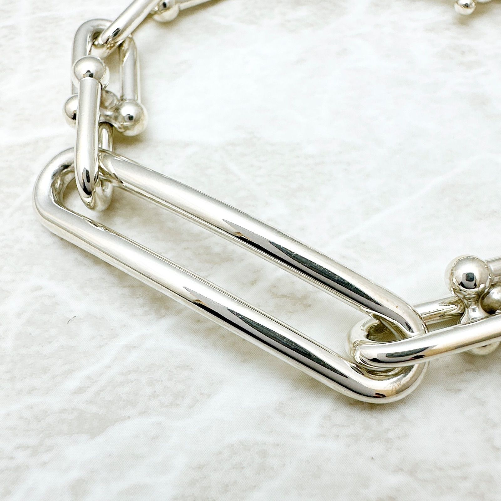 美品?Tiffany＆Co. ハードウェア オーバル リンク ミディアム シルバー
