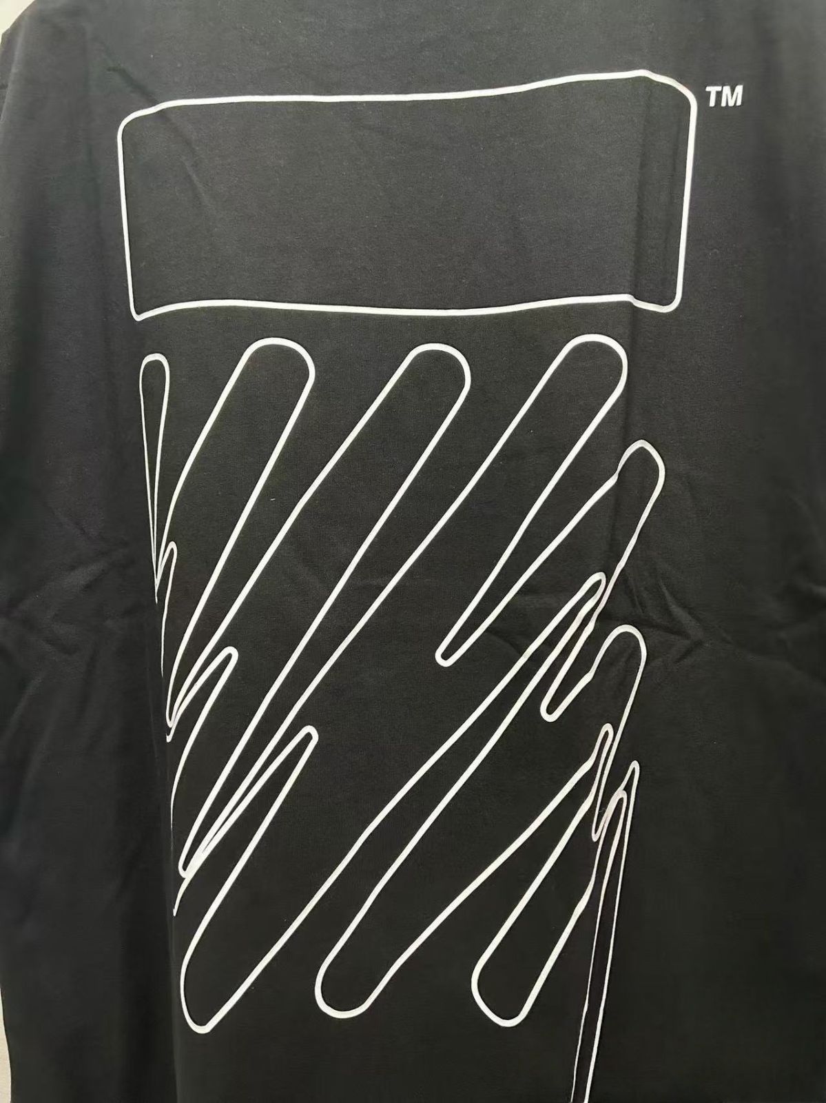 ブラック Tシャツ