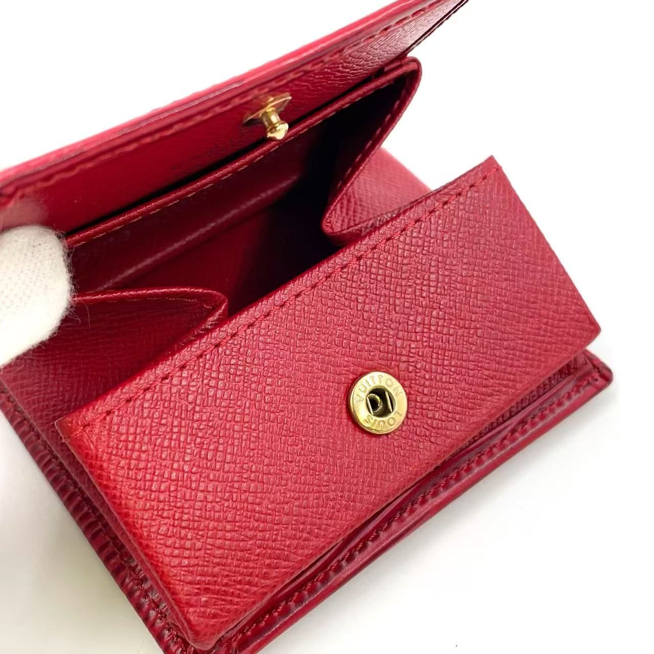 ルイヴィトン ポルトモネ・ボワット エピ カスティリアンレッド コイン