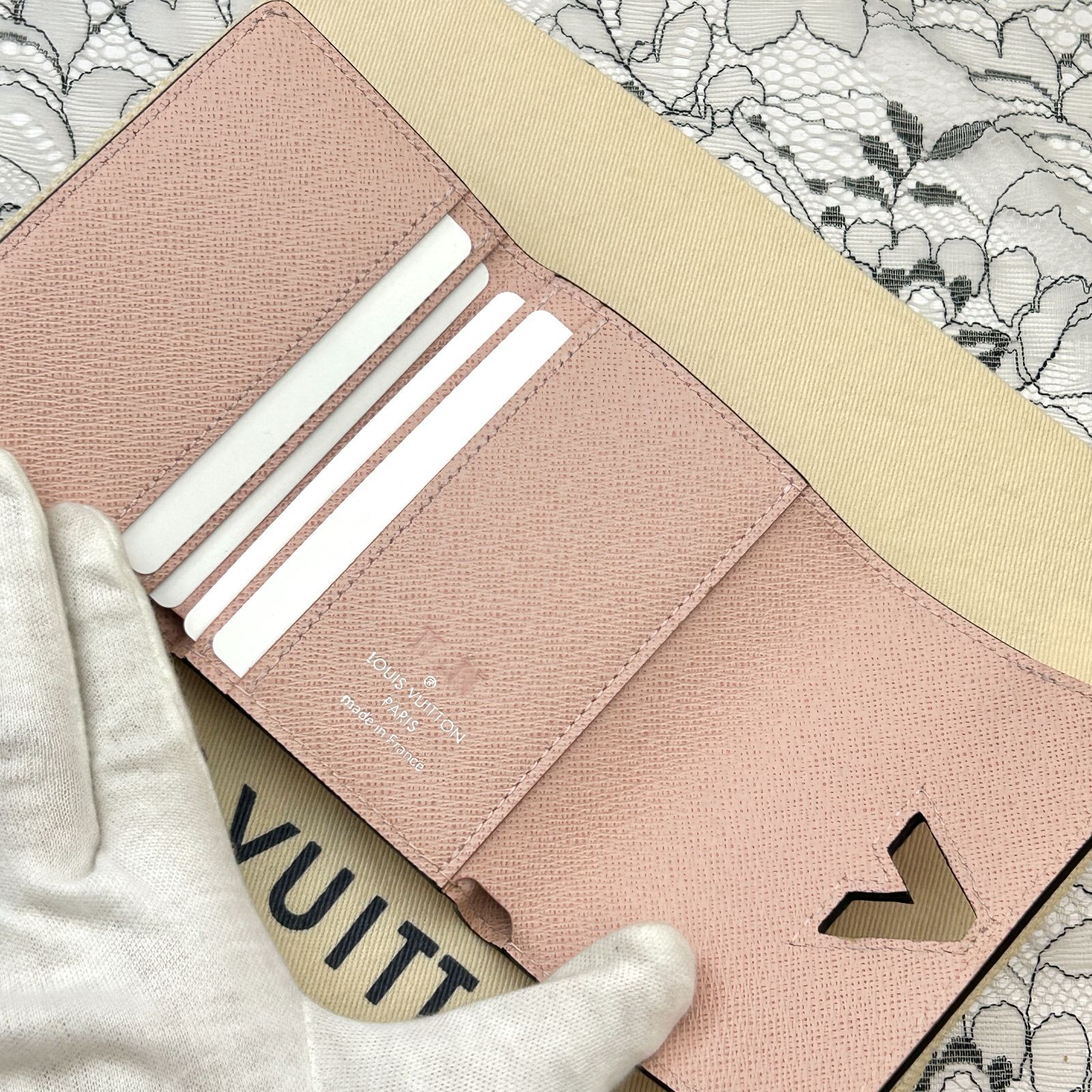 ルイヴィトン ポルトフォイユツイスト コンパクト ローズバレリーヌ MERCADOAVALIA_COM_BR