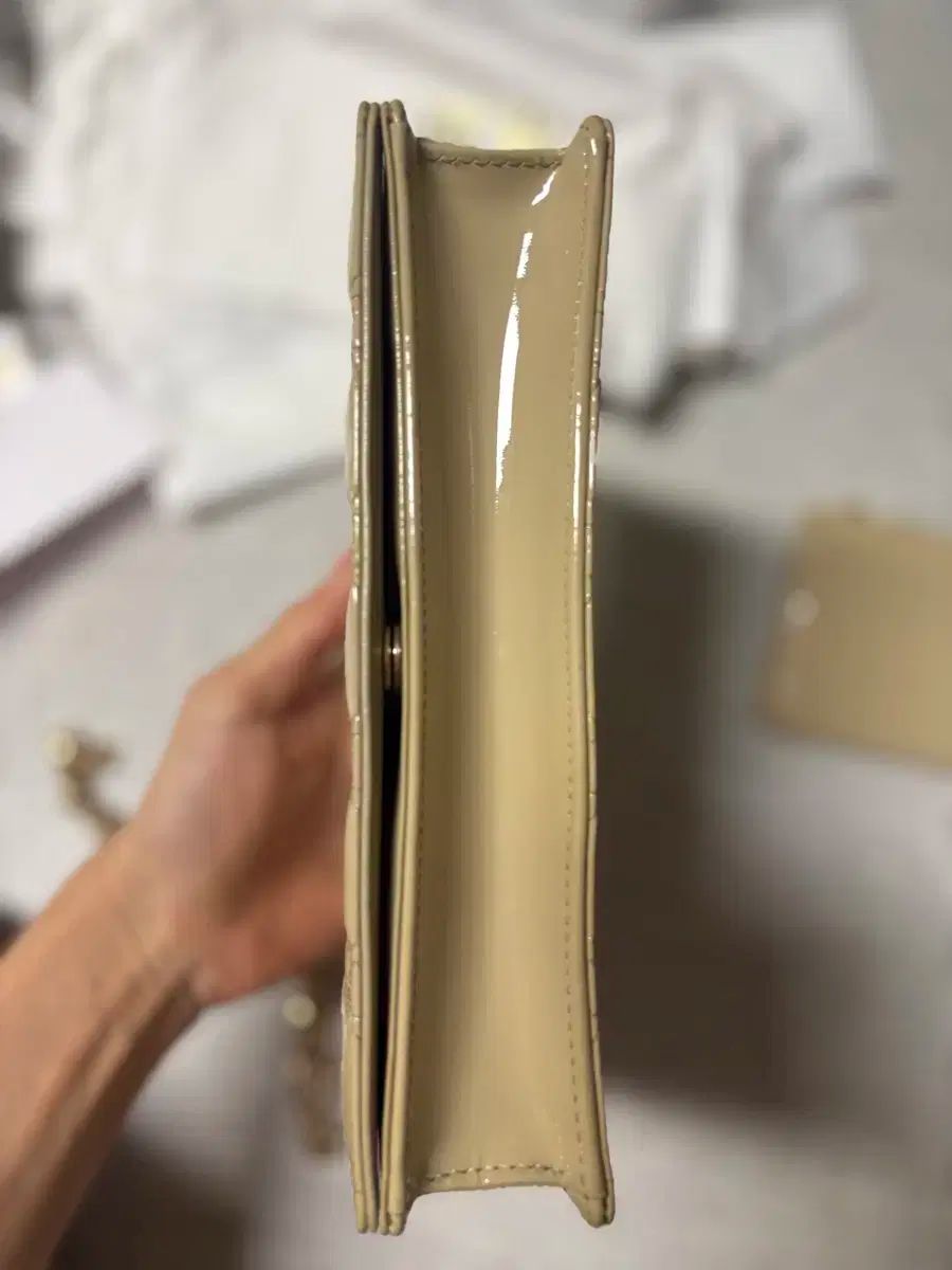 チェーンポーチ