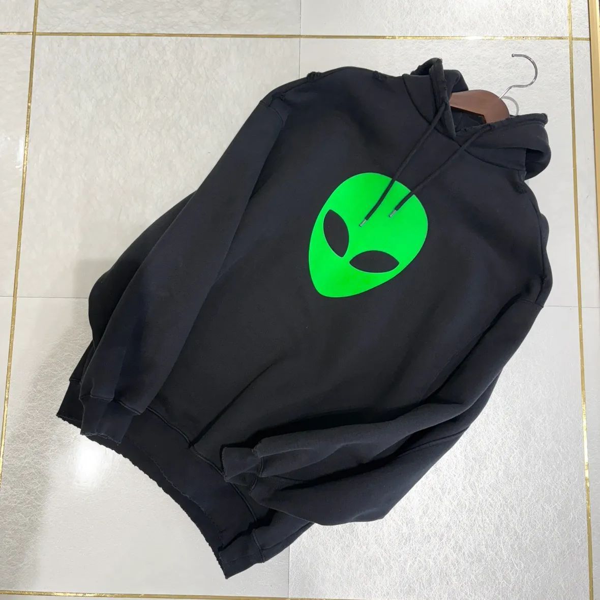 BALENCIAGA Eiffel Tower Paris Nightパーカー BALENCIAGA PARIS