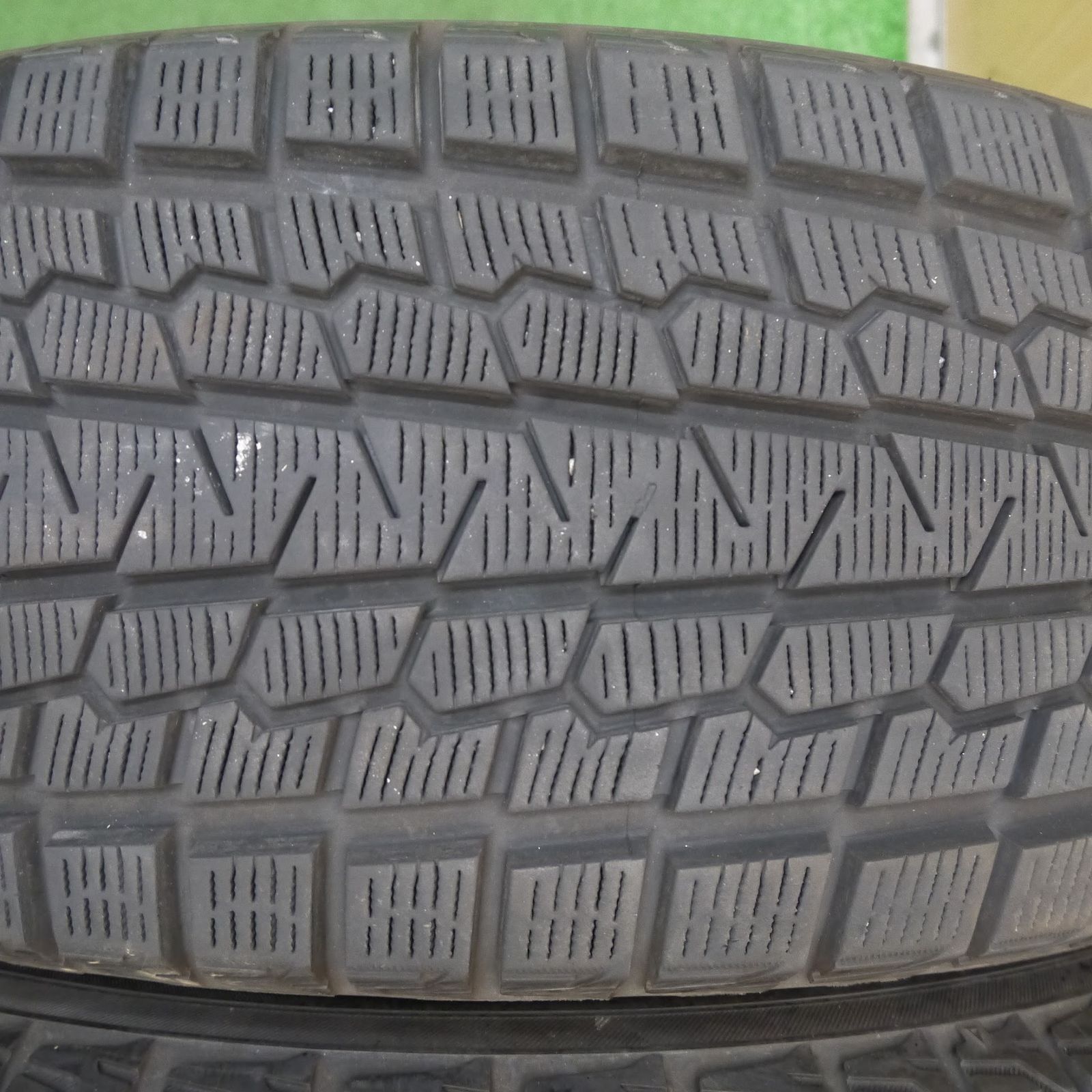 送料無料]バリ溝！19年！9.5分☆スタッドレス 235/55R19 ヨコハマ