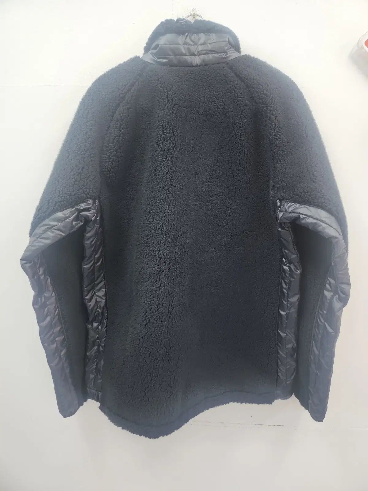 フリースジャケット