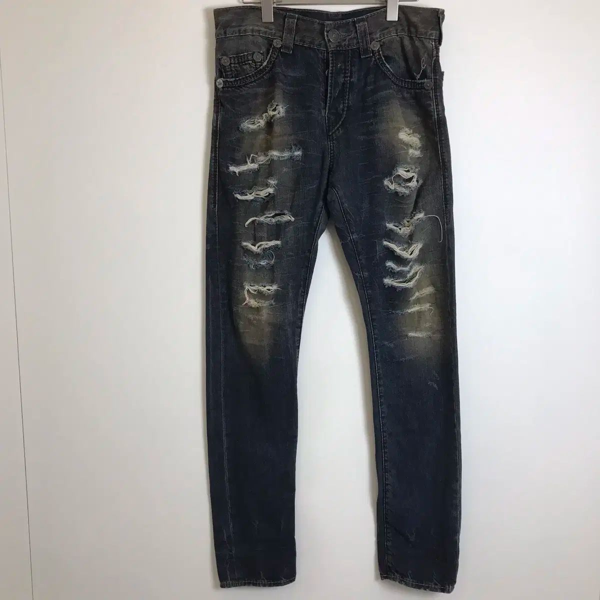 TRUE RELIGION ダメージデニム29インチ TRUE RELIGION 28インチデニムパンツ SECTION#503 - メルカリ